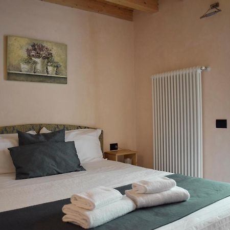 La Tana Del Tasso Rooms&Breakfast Camerata Cornello Exteriér fotografie